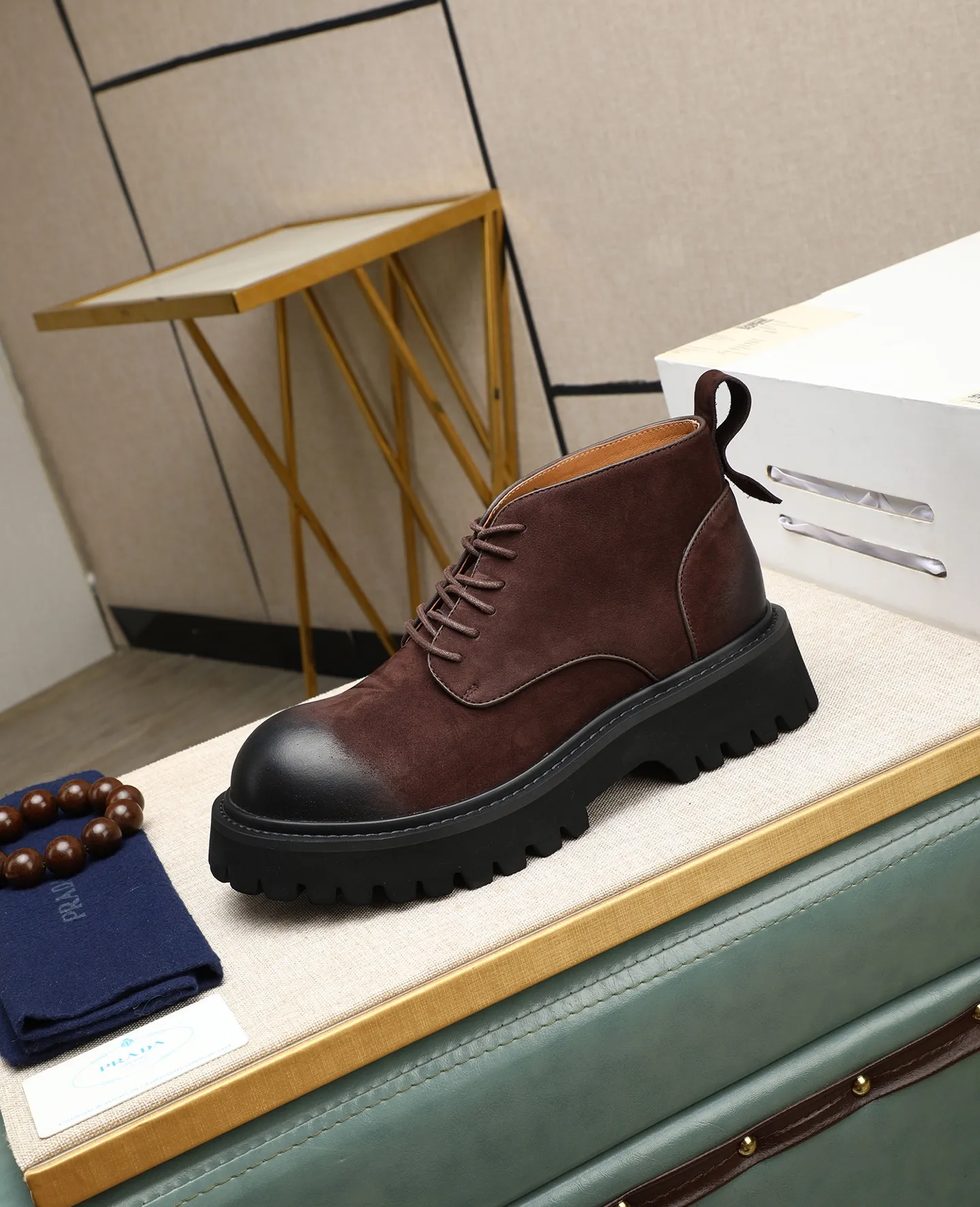 Men's men's shoes 💰580 high-end version. PRADA (Prada) men's casual style, compare the quality at the counter 🧚🏿♂️Imported cowhide fabric 🐎Water-dyed comfortable and soft cowhide lining for feet 🐂Genuine leather outsole with label 🎉 Size 38-44. Can be customized for 45💥🏆
